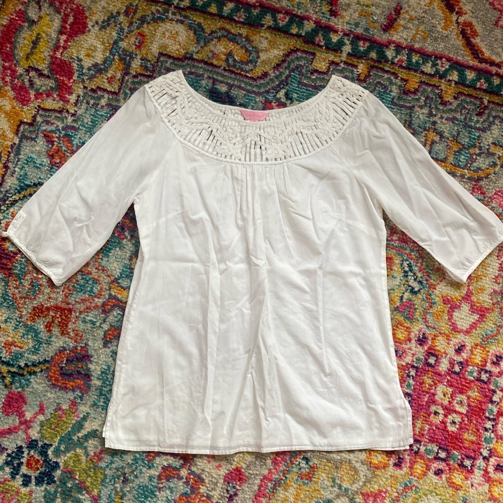 Lilly Pulitzer white flowy blouse. Size M